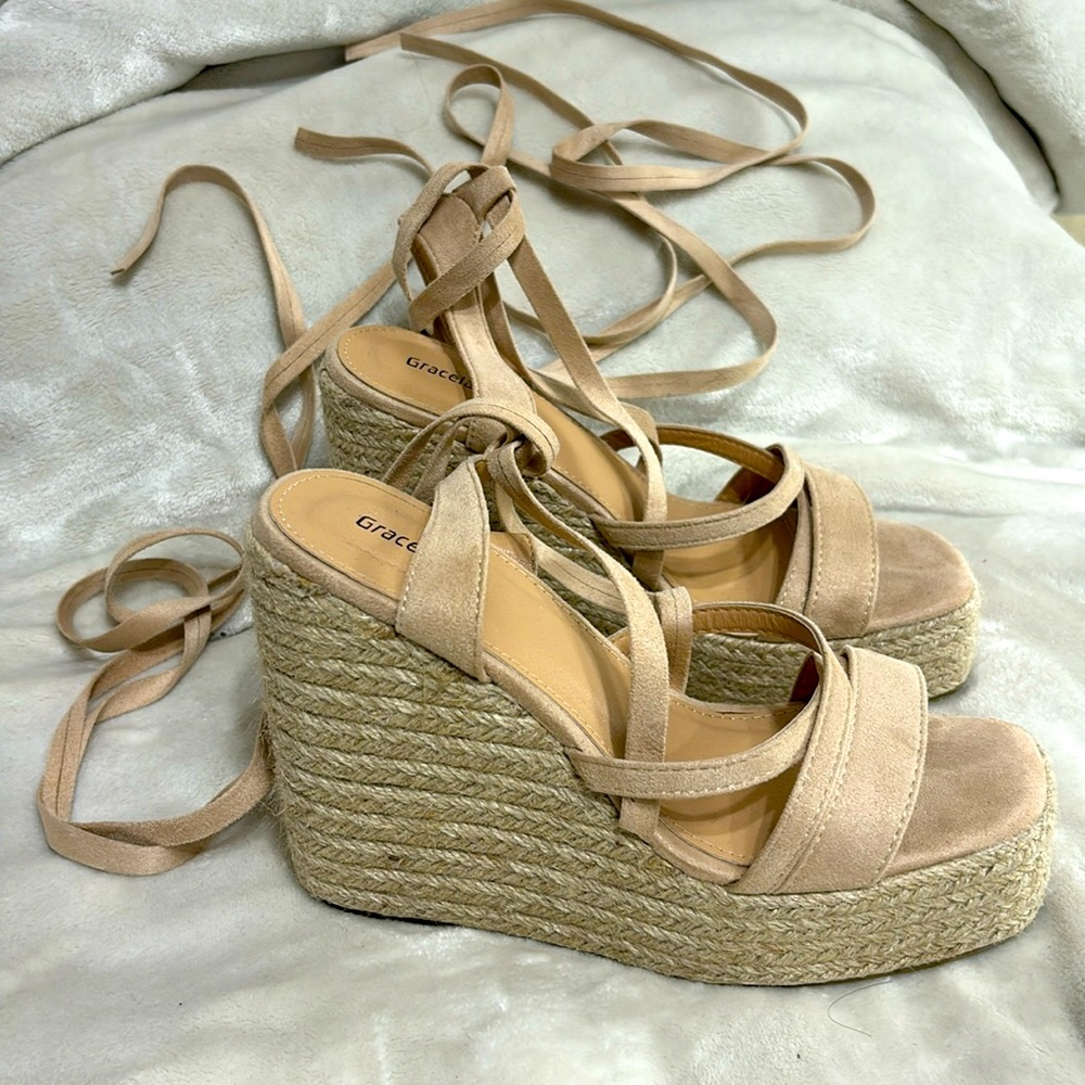 Platform sandals